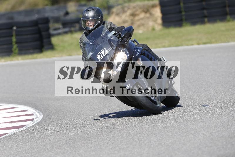 /Archiv-2025/48 25.08.2025 Cornu Master School ADR/blau-bleu/27